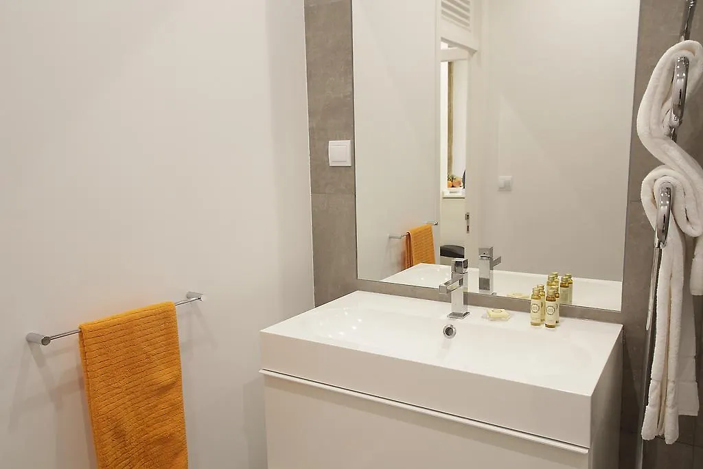 Design Duplex Apartment Ba/ Chiado Lisboa
