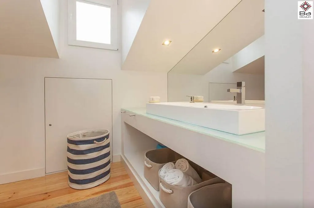 Design Duplex Apartment Ba/ Chiado Lisbon