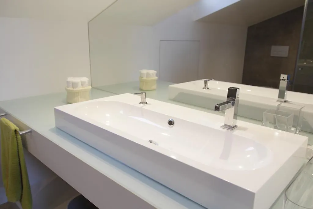 Design Duplex Apartment Ba/ Chiado Lisbon