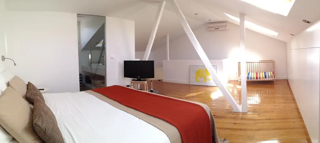 Design Duplex Apartment Ba/ Chiado Lisbon